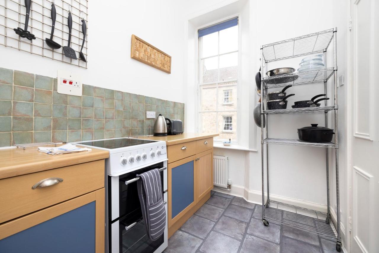 Appartamento Joivy Cosy Flat In The Heart Of Edimburgo Esterno foto