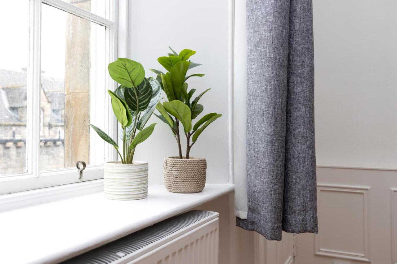 Appartamento Joivy Cosy Flat In The Heart Of Edimburgo Esterno foto