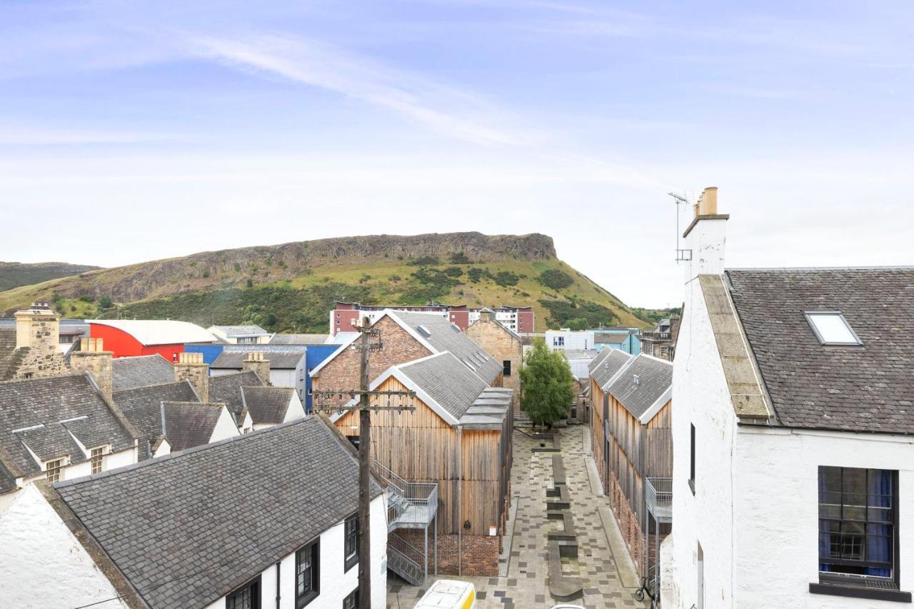 Appartamento Joivy Cosy Flat In The Heart Of Edimburgo Esterno foto